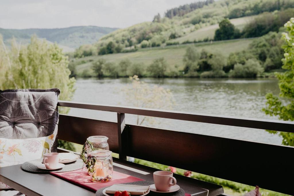 Ferienhaus Anni Apartamento Zell an der Mosel Exterior foto