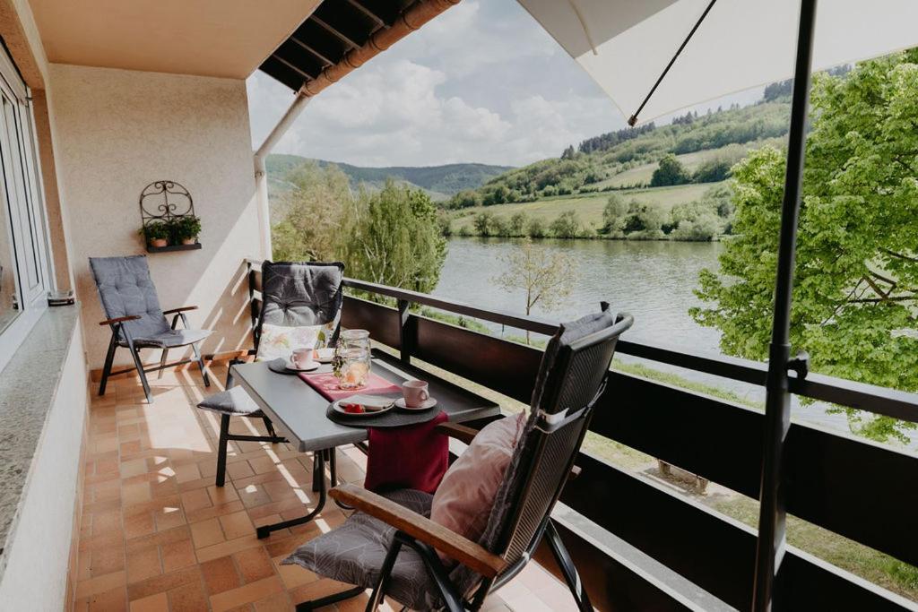 Ferienhaus Anni Apartamento Zell an der Mosel Exterior foto